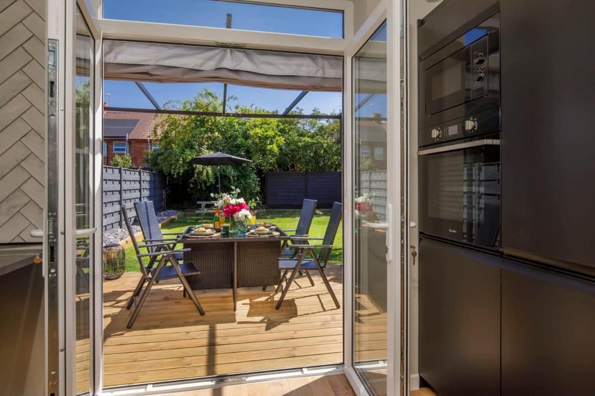 The Dodsworth Modern 4 Bedroom House, Sleeps 8 ヨーク エクステリア 写真